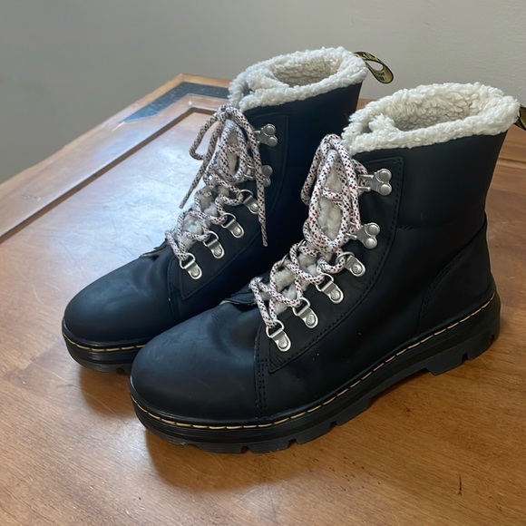 Dr Martens Combs Black Wyoming Women's Boots Faux Fur Lined Lace